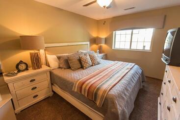 אתר נופש Wild Eagle Lodge