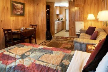 Totem Hotel And Suites