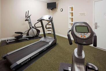 هتل آپارتمان Grandstay Residential Suites Rapid City