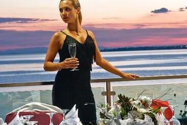 هتل Adrina Termal Health & Spa