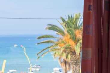 Отель Alkyon Beach