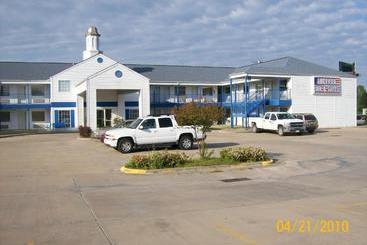 فندق American Inn And Suites White Hall