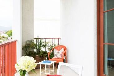 فندق Casa 425 + Lounge, A Four Sisters Inn