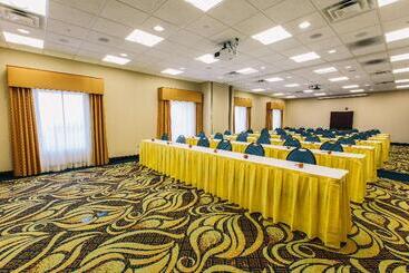فندق Hampton Inn & Suites Effingham