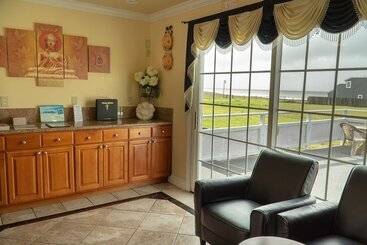 ホテル Sea Breeze Inn   San Simeon