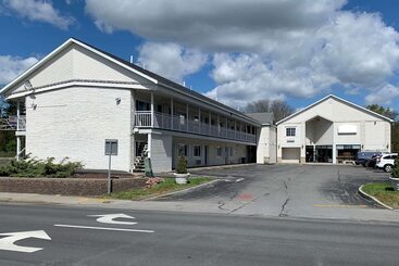 בית מלון כפרי Super 8 By Wyndham Albany