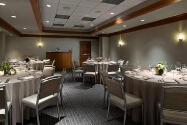 هتل The Westin Minneapolis