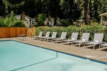 리조트 Dawn Ranch