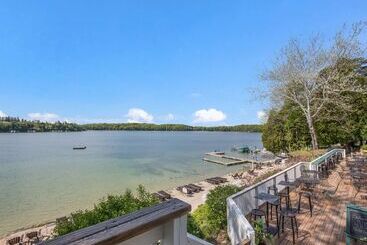 منتجع The Shore Club Wisconsin, Ascend Hotel Collection