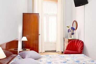 هاستل Almada Guest House