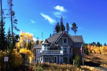 هتل Winter Park Chateau