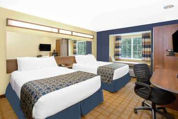 Microtel Inn & Suites Kearney