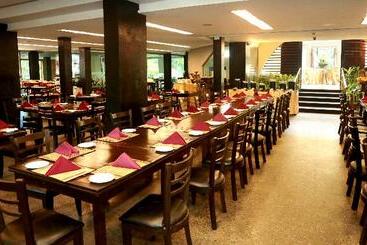 Grand Udawalawe Safari Resort