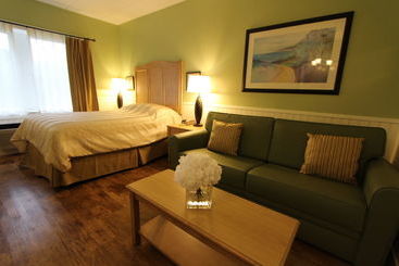 Holly Tree Resort