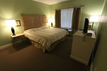 Holly Tree Resort
