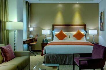 هتل Crowne Plaza Madinah, An Ihg