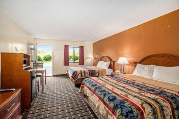 Отель Great Lakes Inn And Suites