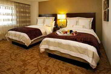 فندق Minneapolis Marriott Northwest