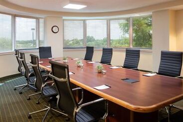 فندق Nced Conference Center &