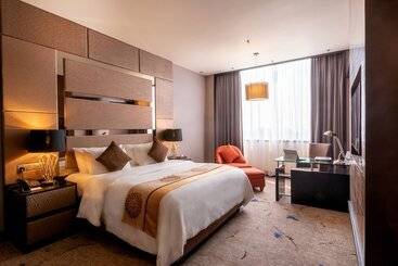 هتل New World Suites
