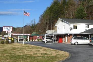 酒店 Regal Inn Clayton