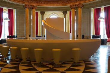 Отель Sofitel Montevideo Casino Carrasco & Spa