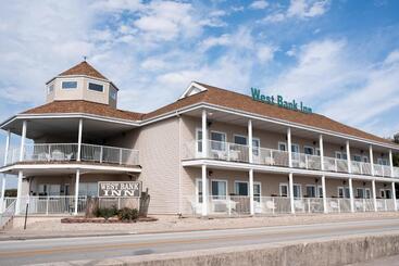 ホテル West Bank Inn