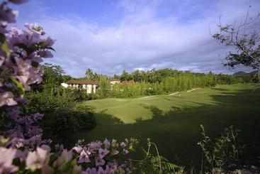 منتجع The Cangkringan Jogja Villas & Spa