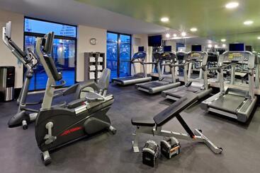 公寓式酒店  Fairfield Inn & Suites New York Queens/queensboro Bridge