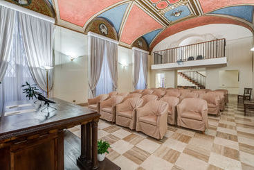 هتل Domus Carmelitana