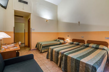 هتل Domus Carmelitana