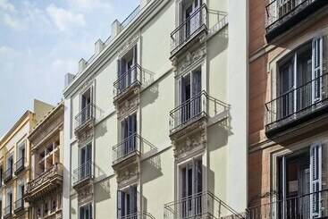 فندق One Shot Prado 23