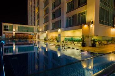 호텔 Zenith Kuantan