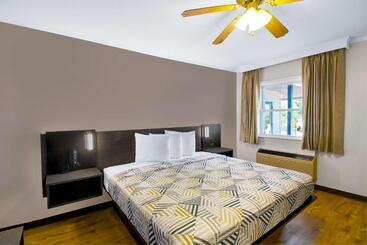 Motel 6front Royal, Va