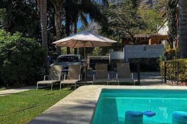 هتل Hospedaje Casa Teotleco