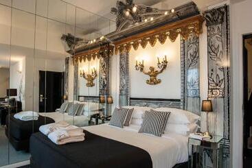 مبيت وإفطار Teatro Boutique Rooms & Suites