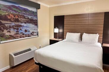 בית מלון כפרי Beachwalker Inn Cayucos