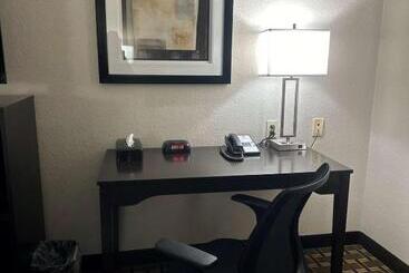 Отель Best Western Halito Inn