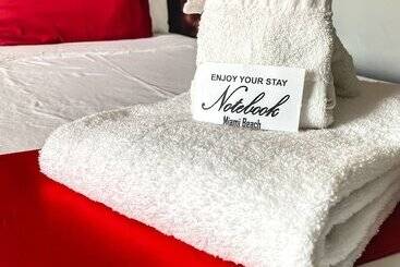هتل Notebook Miami Beach