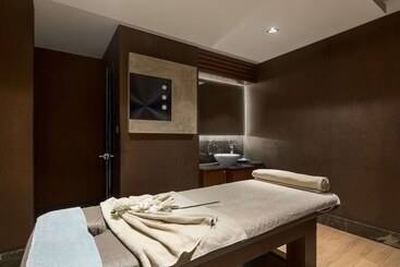 호텔 Ramada Plaza By Wyndham Istanbul Tekstilkent