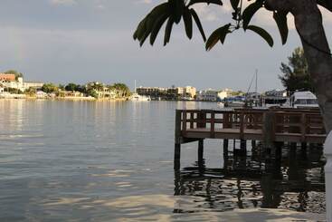 Lorelei Resort Motel