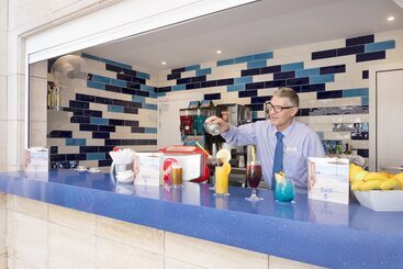 公寓式酒店  Mar Hotels Playa Mar & Spa