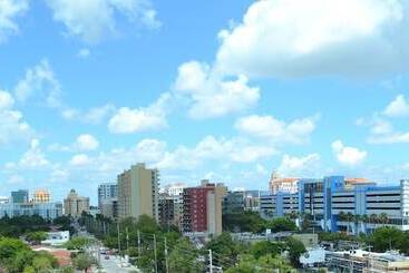 דירות לתיירים Miami Coral Gables Apartment