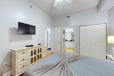 דירה Seawind 2001