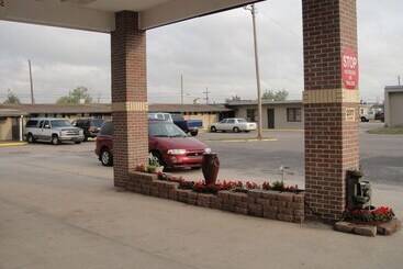 Trails West Motel