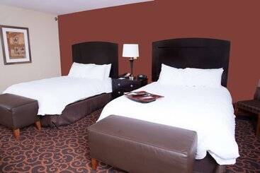 Апарт-отель Hampton Inn & Suites Dickinson