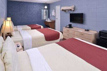 فندق Americas Best Value Inn & Suites Branson   Near The Strip