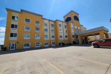 فندق Highland Suites Extended Stay