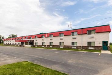 酒店 Red Carpet Inn