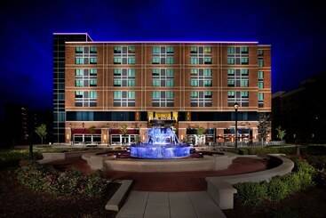 The Hotel At Arundel Preserve